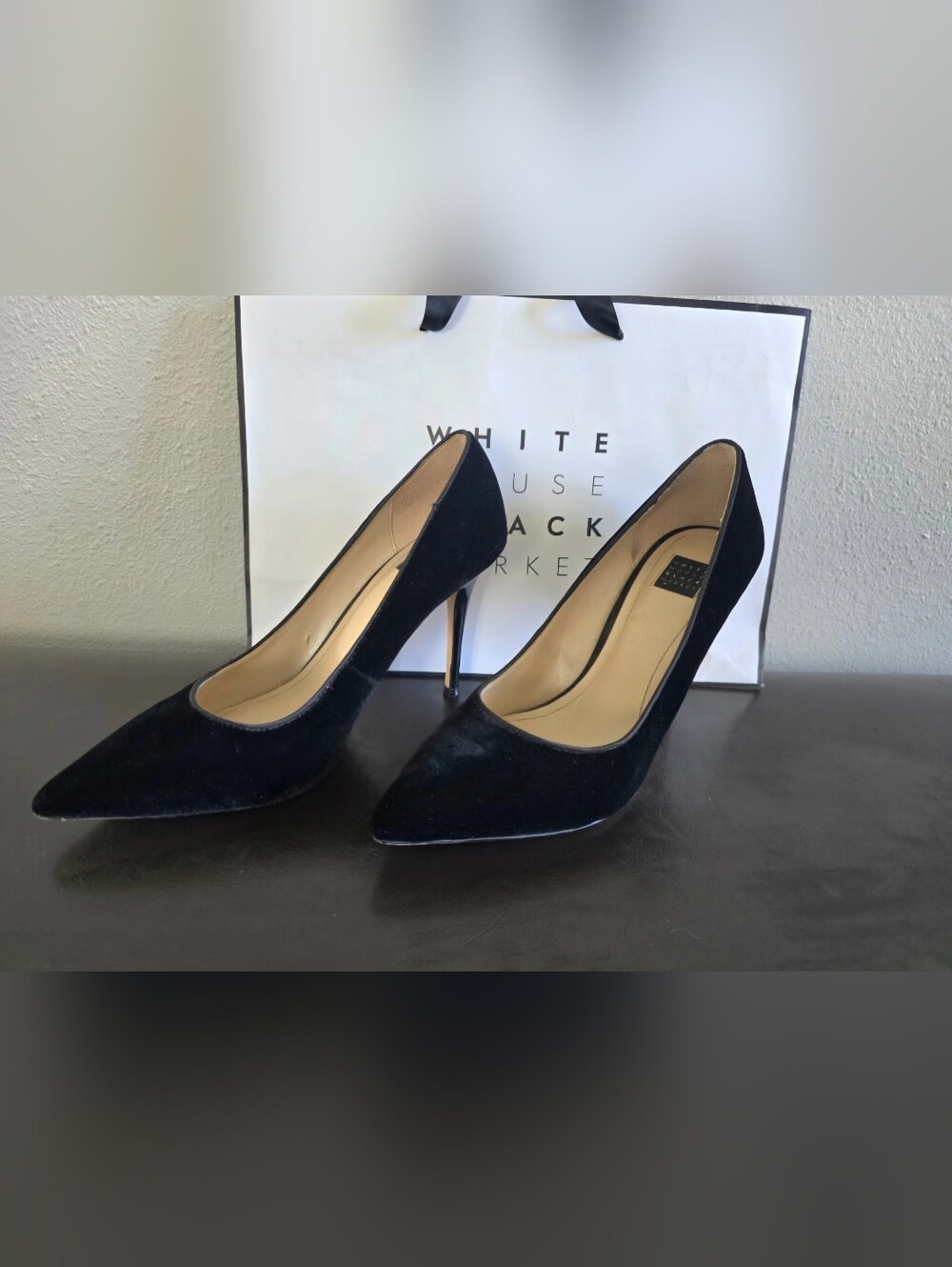 White House Black Market Black Pumps Olivia Size 7 - Picture 3 of 5